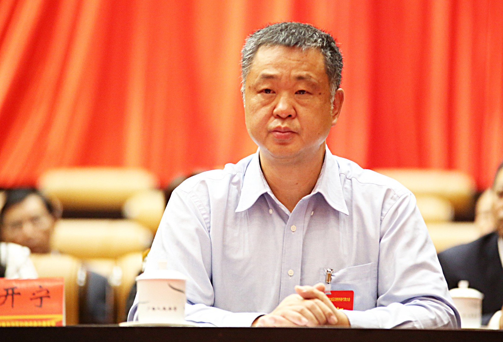 华非董事长_董事长办公室图片(3)