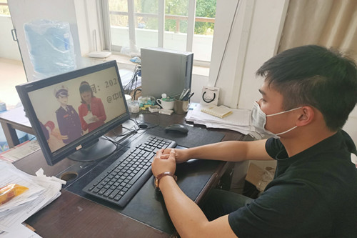 农家宏_副本.jpg