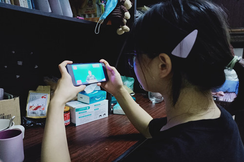 黄丽秋.jpg