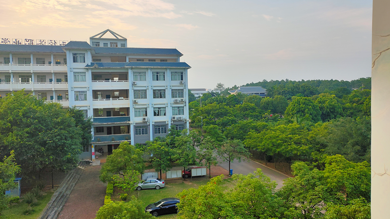 教学楼-广西经济职业学院