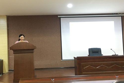 给中职学生上课3.jpg