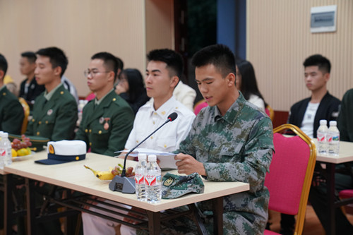 学生代表发言.JPG