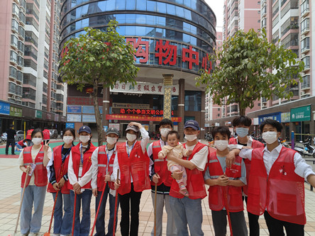 1680408579487937.jpg 艺旅学雷锋3_副本.jpg