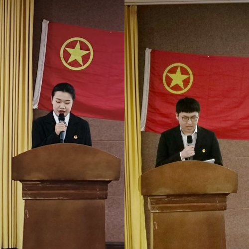开幕会张舒惠，江东晓作报告.jpg