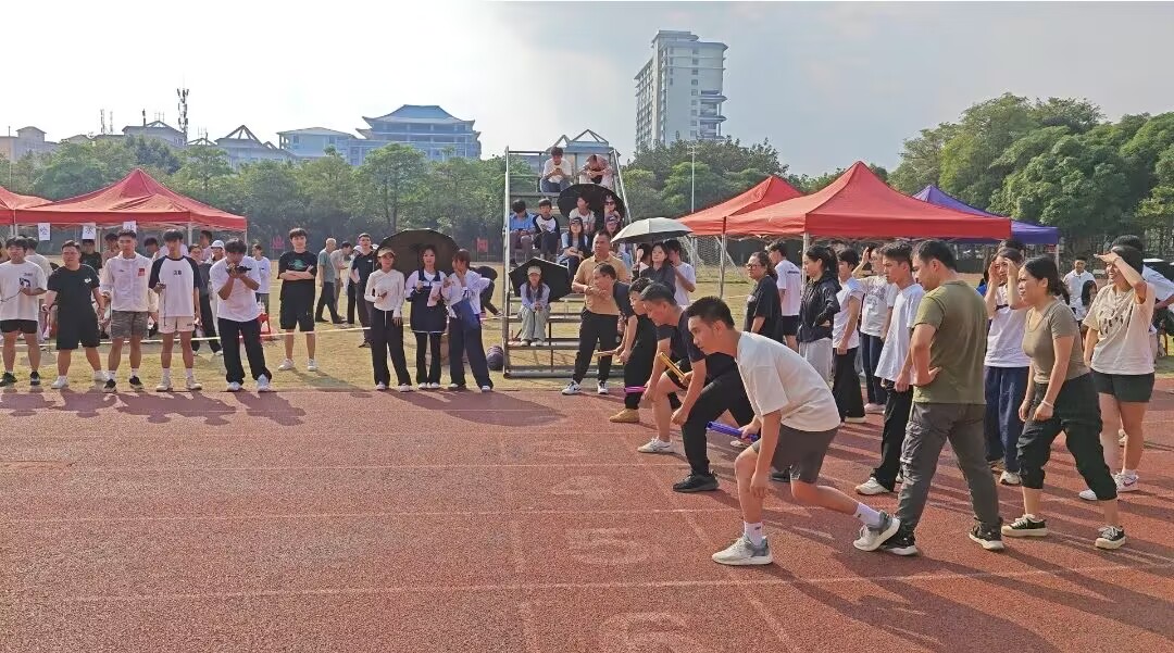 教师运动会1.jpg