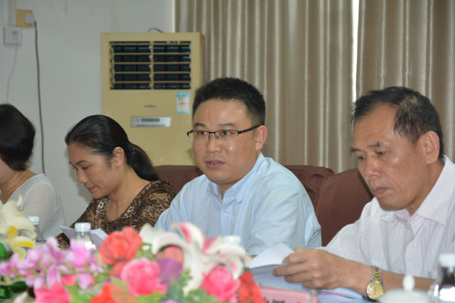 学院院长肖开宁,党委书记韦金能,副院长钮德明,陆志刚等学院领导热情